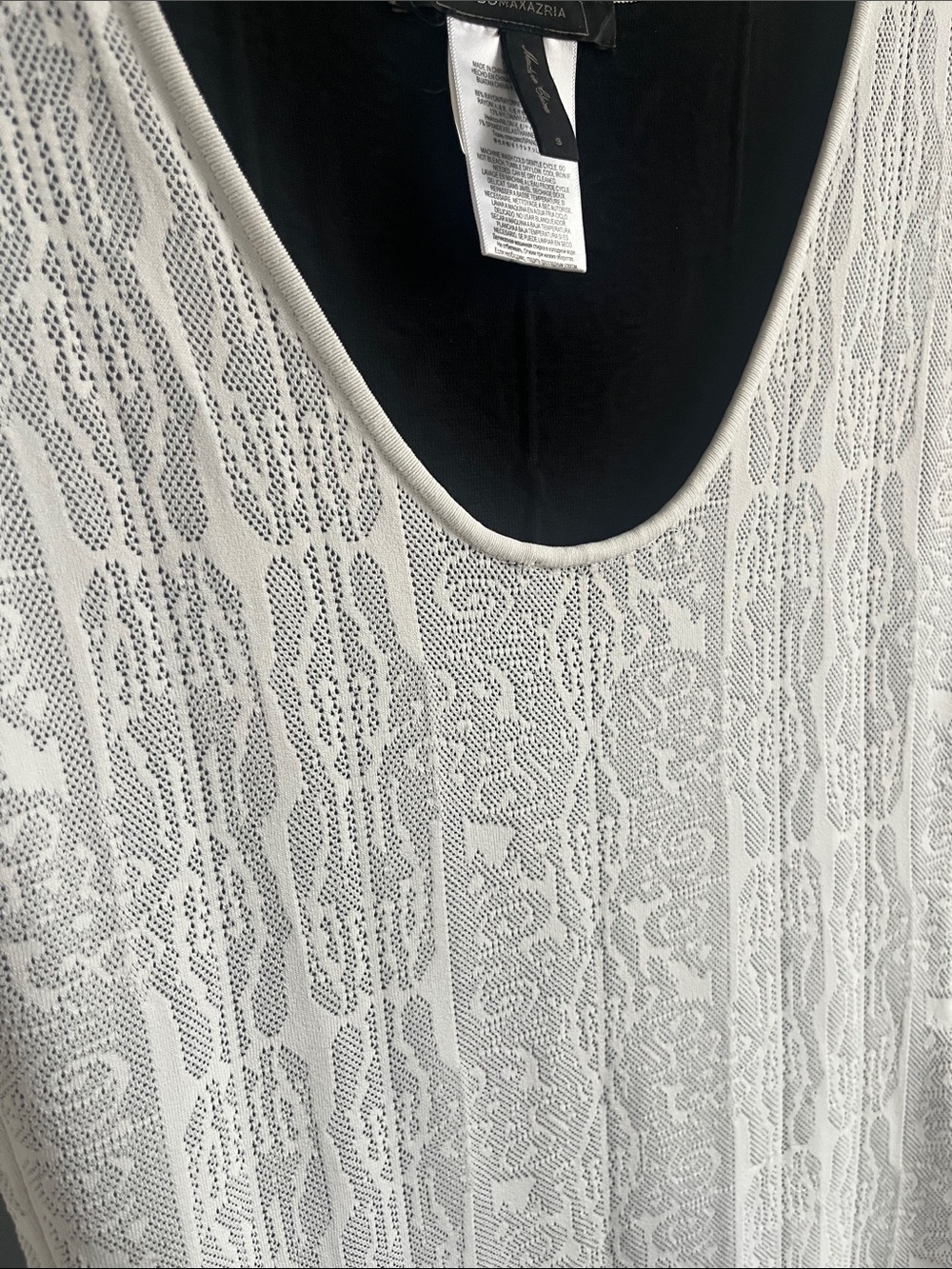 BCBGMaxAzria White Lace Asymmetrical Hem Sleeveless Dress. - Picture 3 of 5